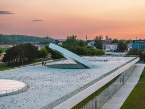 Kauno miesto savivaldybė Tarptautinės robotikos varžybos „Mokslo saloje“ – pirmos tokios Lietuvos istorijoje